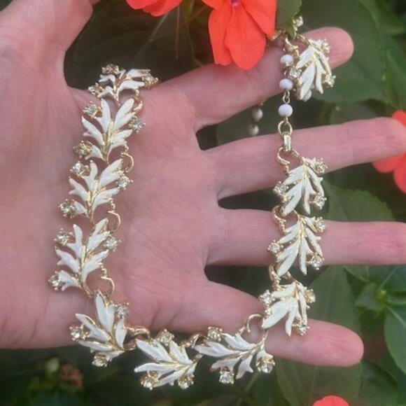 CORO PEGASUS Cream Enamel Gold Leaf Rhinestone Choker NECKLACE - Picture 5 of 11